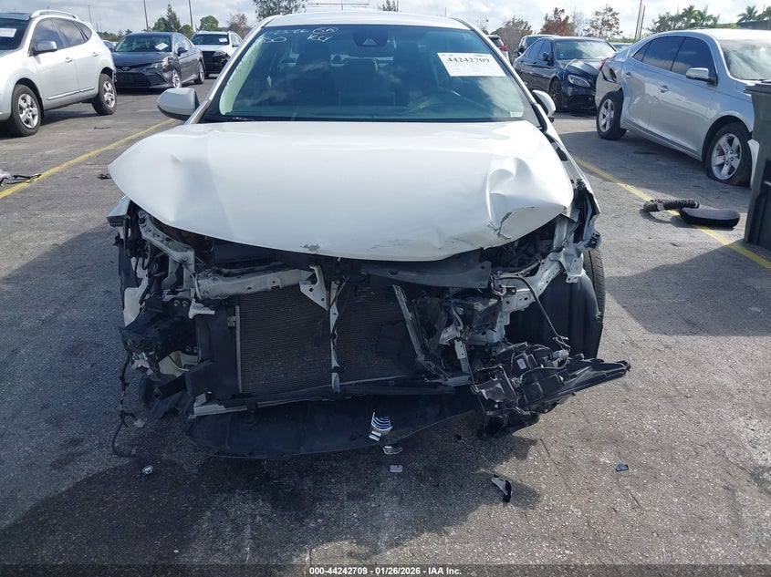 2020 Toyota Corolla VIN 5YFEPRAE4LP023565 IAAI salvage auction — FRONT END, Salvage Title, sold $2,950 on 2026-07-09 (photo 6)