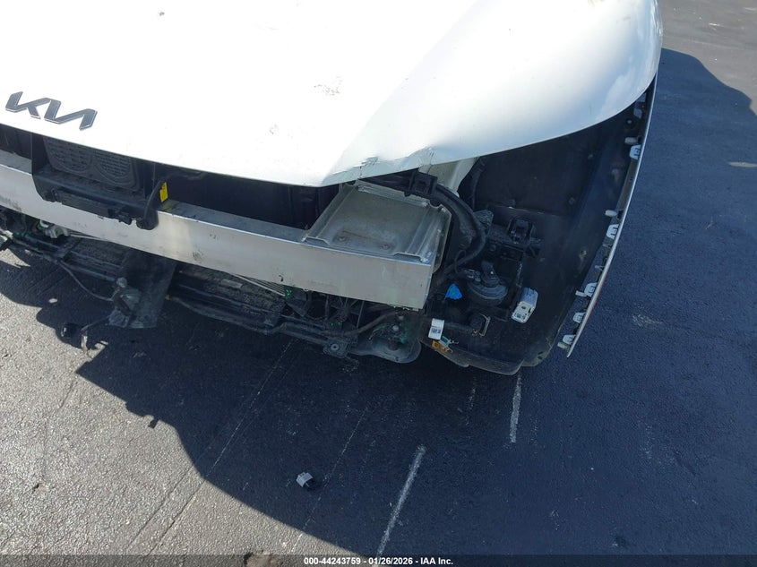 2024 Kia Ev6 VIN KNDC44LA1R5214265 IAAI salvage auction — FRONT END, Salvage Title, sold $11,400 on 2026-08-16 (photo 6)