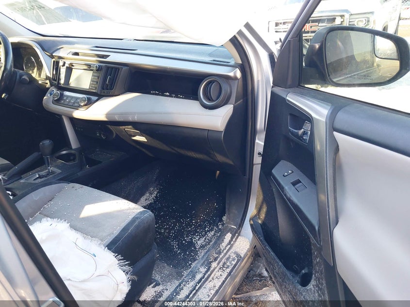 2018 Toyota Rav 4 VIN JTMRJREV7JD208769 IAAI salvage auction — FRONT END, Salvage (Texas), sold $3,000 on 2026-07-28 (photo 5)
