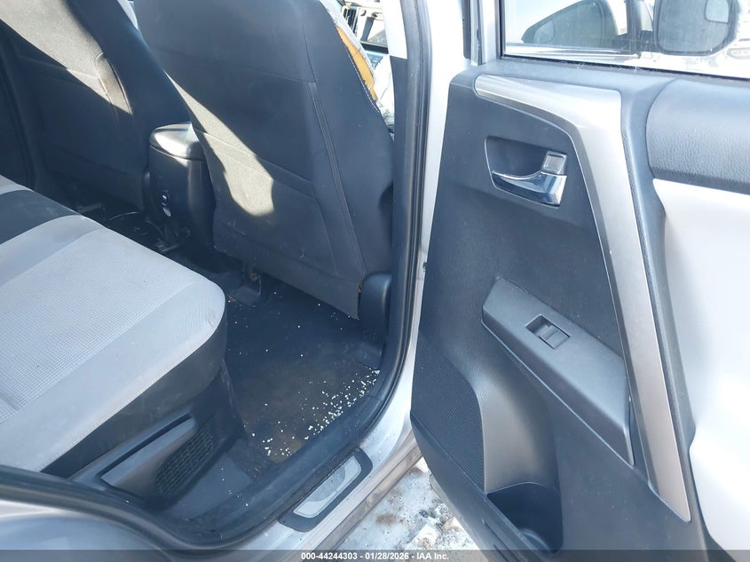 2018 Toyota Rav 4 VIN JTMRJREV7JD208769 IAAI salvage auction — FRONT END, Salvage (Texas), sold $3,000 on 2026-07-28 (photo 8)