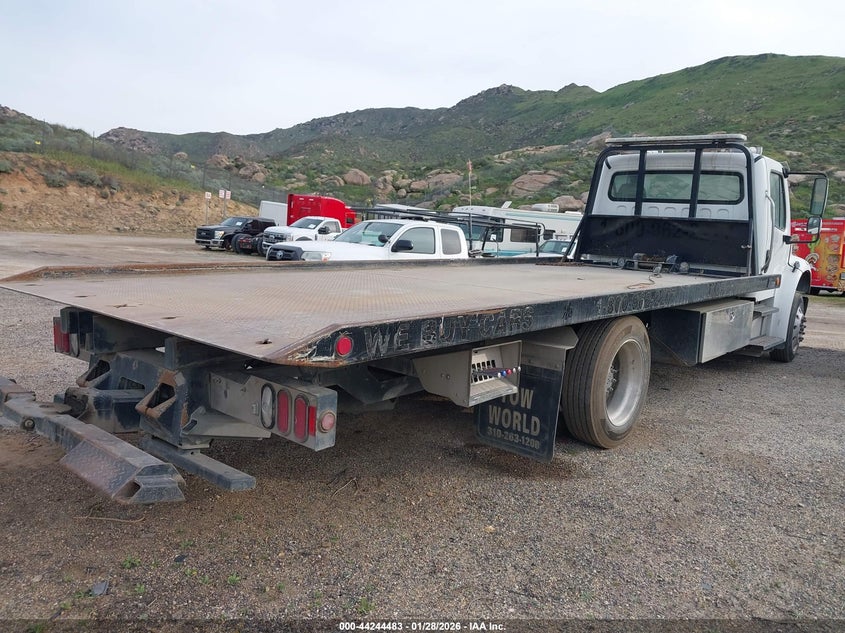2018 VIN 1FVACWFC7JHJS8033 IAAI salvage auction — NORMAL WEAR, Clear (California), sold $29,150 on 2026-08-26 (photo 4)