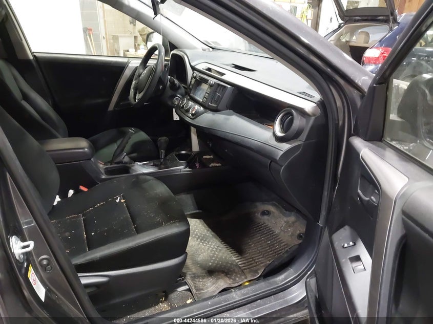 2017 Toyota Rav 4 VIN JTMBFREVXHJ173000 IAAI salvage auction — RIGHT SIDE, Mv-907A (New York), sold $5,150 on 2026-07-15 (photo 5)