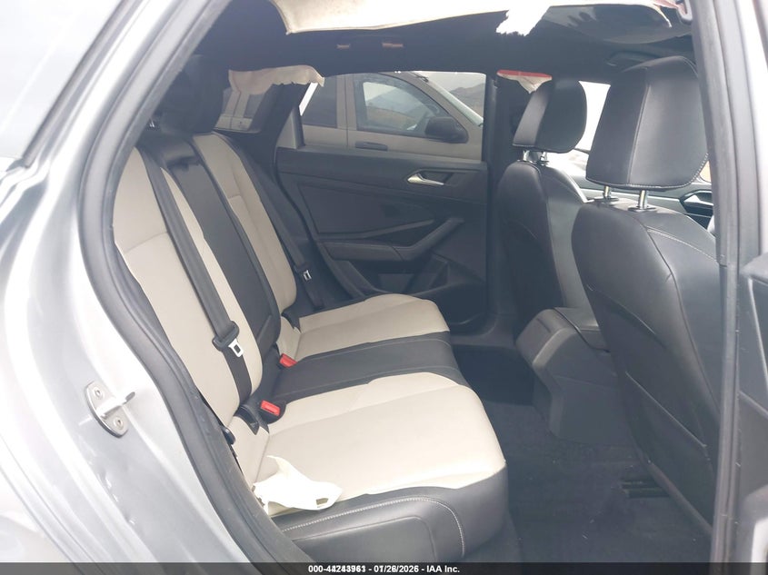 2019 Volkswagen Jetta VIN 3VWC57BU7KM220305 IAAI salvage auction — LEFT SIDE, Salvage Title, sold $2,375 on 2026-07-22 (photo 8)