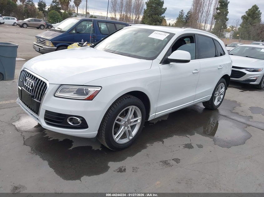 2015 Audi Q5 VIN WA1LFAFP9FA055582 IAAI salvage auction — REAR END, Salvage (California), sold $5,400 on 2026-07-13 (photo 2)