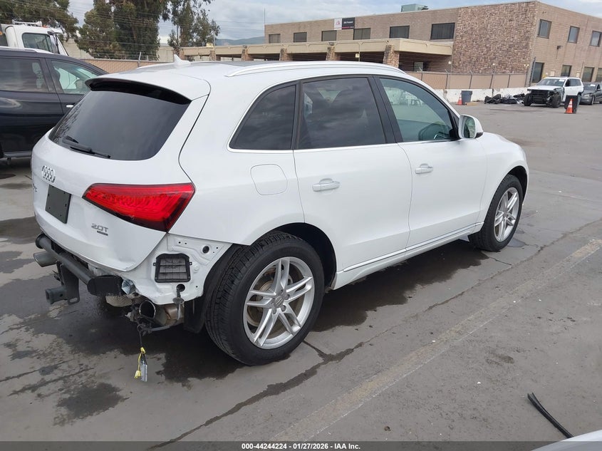2015 Audi Q5 VIN WA1LFAFP9FA055582 IAAI salvage auction — REAR END, Salvage (California), sold $5,400 on 2026-07-13 (photo 4)