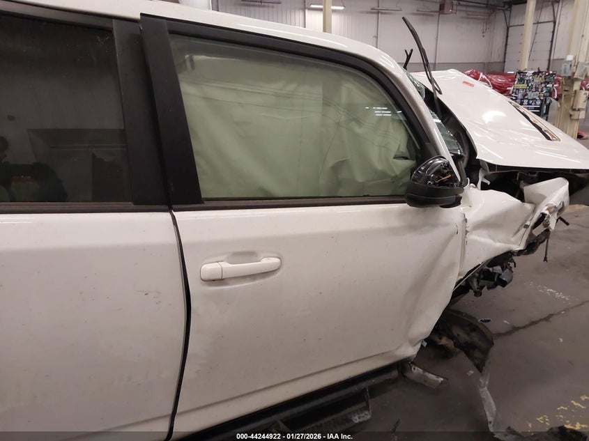2024 Toyota 4runner VIN JTEPU5JR5R6238834 IAAI salvage auction — BIO HAZARD, Salvage Title, sold $1,250 on 2026-07-09 (photo 5)