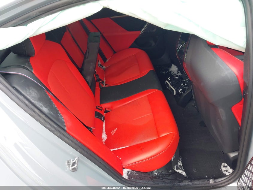2026 BMW M5 VIN WBS83FK05TCV68511 IAAI salvage auction — Biohazard/Chemical, Salvage - Greater Than 75% (Maryland), sold $33,250 on 2026-03-31 (photo 8)