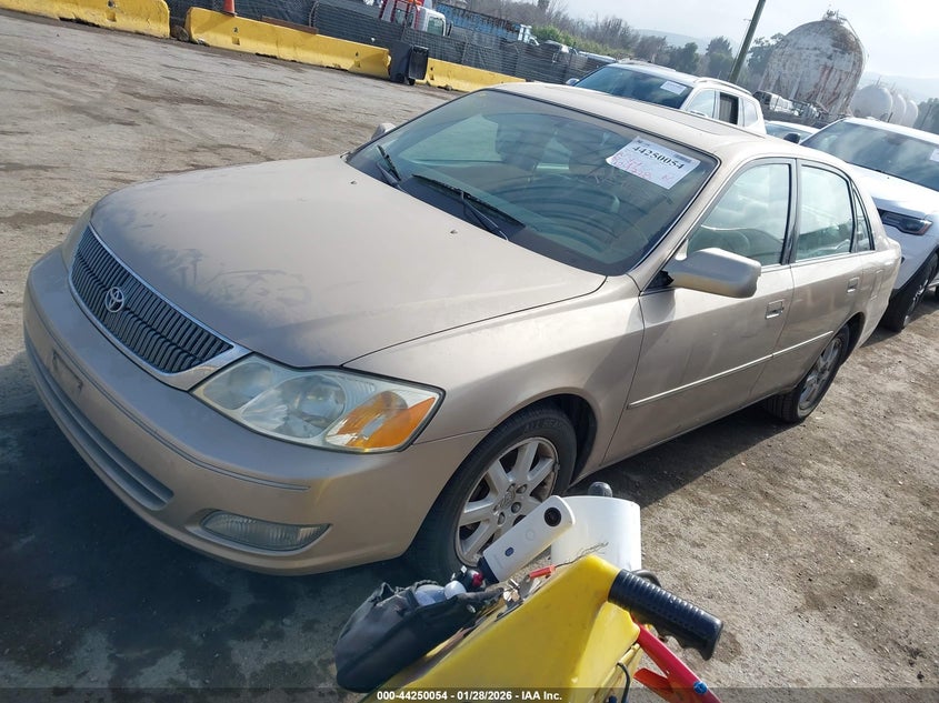 2001 Toyota Avalon VIN 4T1BF28B21U160380 IAAI salvage auction — NORMAL WEAR, Salvage (California), sold $600 on 2026-07-09 (photo 2)