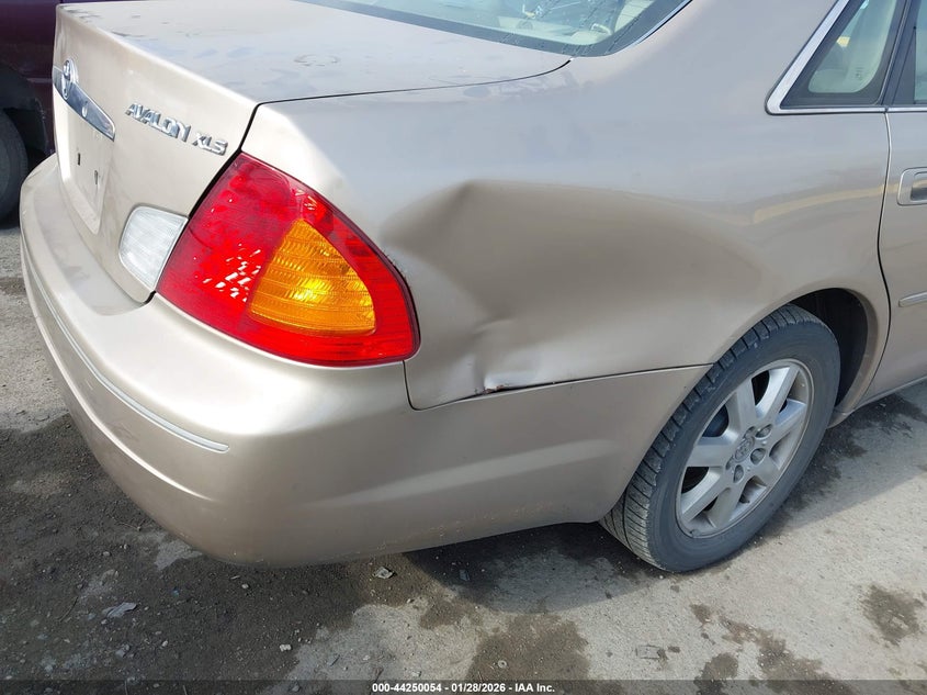 2001 Toyota Avalon VIN 4T1BF28B21U160380 IAAI salvage auction — NORMAL WEAR, Salvage (California), sold $600 on 2026-07-09 (photo 6)