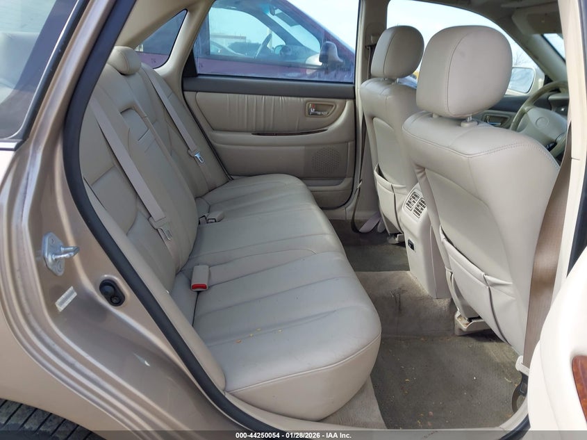 2001 Toyota Avalon VIN 4T1BF28B21U160380 IAAI salvage auction — NORMAL WEAR, Salvage (California), sold $600 on 2026-07-09 (photo 8)