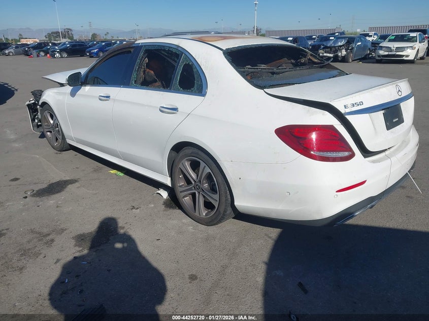 2020 Mercedes-benz E-klasse VIN WDDZF8DB5LA717899 IAAI salvage auction — TOTAL BURN, Salvage Title, sold $2,000 on 2026-09-10 (photo 3)