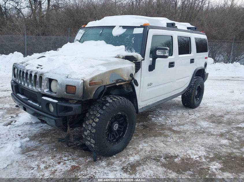 2005 Hummer H2 VIN 5GRGN23U95H130926 IAAI salvage auction — ENGINE BURN, Salvage (Pennsylvania), sold $1,500 on 2026-09-18 (photo 2)