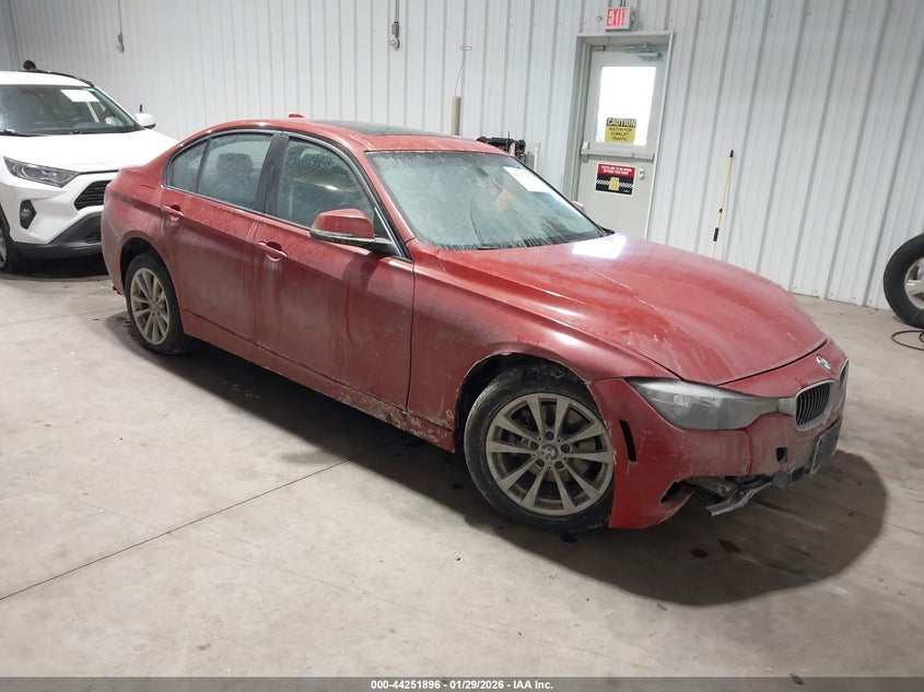 2016 BMW 3er VIN WBA8E5G54GNT40653 IAAI salvage auction — LEFT FRONT, Salvage (Minnesota), sold $2,200 on 2026-07-06 (photo 1)