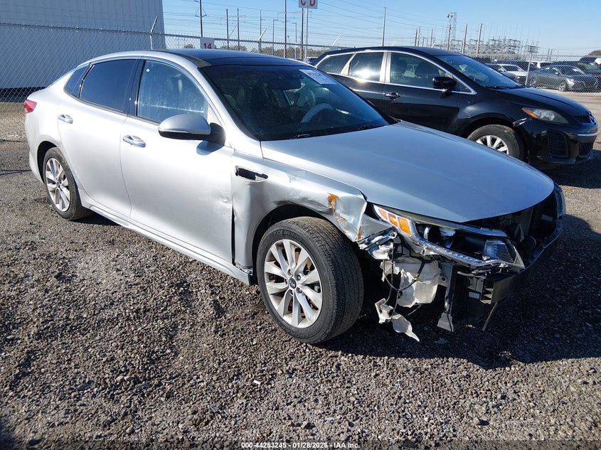2018 Kia Optima VIN 5XXGU4L30JG270278 IAAI salvage auction — FRONT END, Salvage Title, sold $1,300 on 2026-07-23 (photo 1)