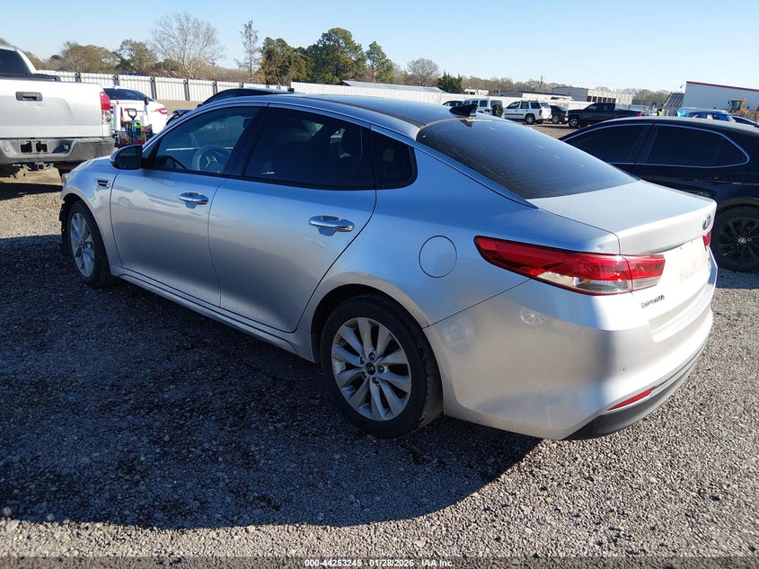 2018 Kia Optima VIN 5XXGU4L30JG270278 IAAI salvage auction — FRONT END, Salvage Title, sold $1,300 on 2026-07-23 (photo 3)