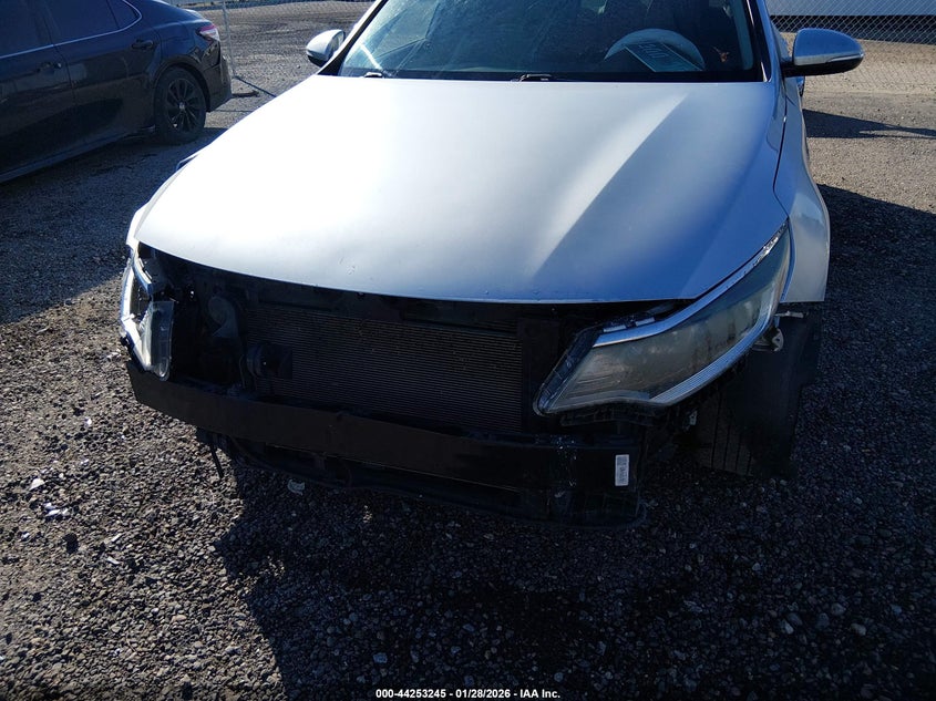 2018 Kia Optima VIN 5XXGU4L30JG270278 IAAI salvage auction — FRONT END, Salvage Title, sold $1,300 on 2026-07-23 (photo 6)