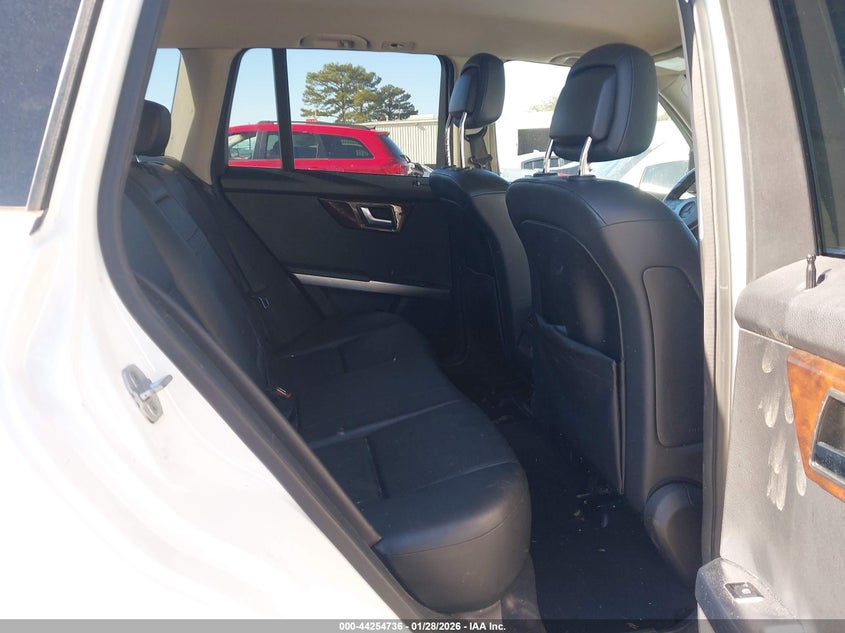 2014 Mercedes-benz Glk-klasse VIN WDCGG5HB0EG267788 IAAI salvage auction — FRONT END, Salvage Title, sold $2,100 on 2026-08-19 (photo 8)