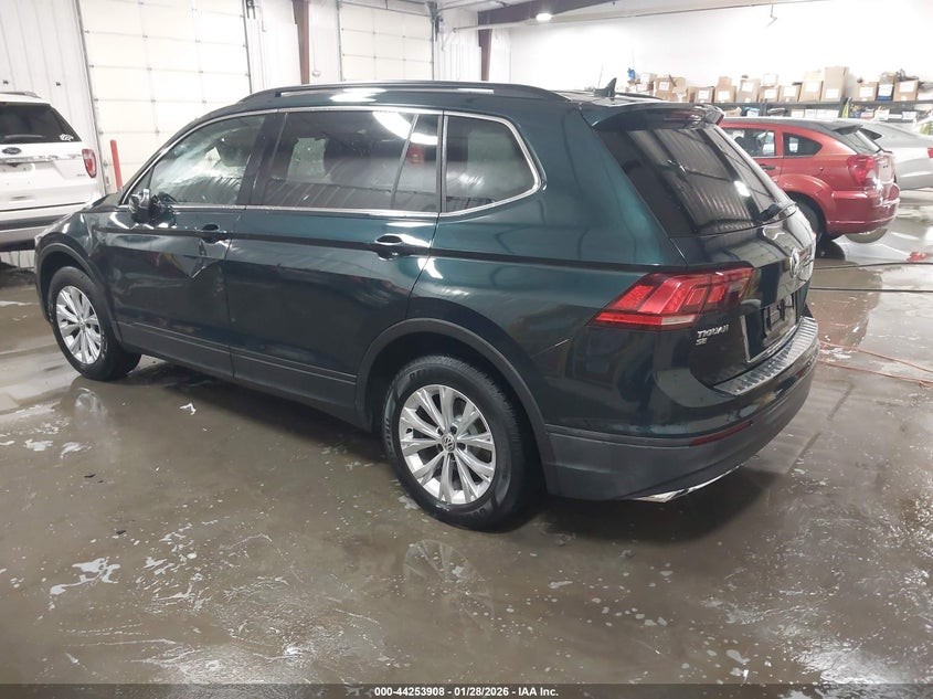 2019 Volkswagen Tiguan VIN 3VV3B7AX4KM092503 IAAI salvage auction — ROLLOVER, Salvage (Kansas), sold $500 on 2026-07-31 (photo 3)