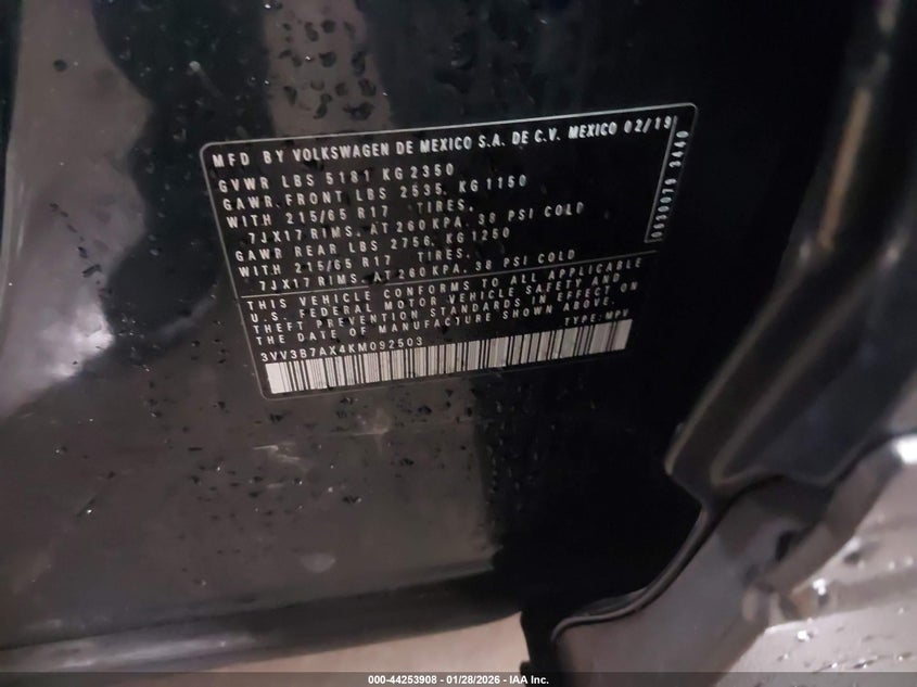 2019 Volkswagen Tiguan VIN 3VV3B7AX4KM092503 IAAI salvage auction — ROLLOVER, Salvage (Kansas), sold $500 on 2026-07-31 (photo 9)