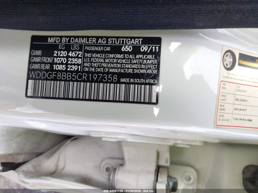 2012 Mercedes-benz C-klasse VIN WDDGF8BB5CR197358 IAAI salvage auction — FRONT END, Salvage - Greater Than 75% (Maryland), sold $500 on 2026-08-12 (photo 9)