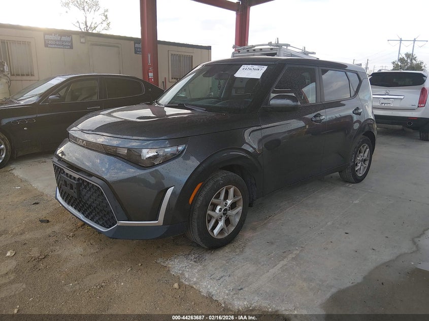 2023 Kia Soul VIN KNDJ23AU2P7883618 IAAI salvage auction — FRONT END, Rebuildable (Florida), sold $4,650 on 2026-07-28 (photo 2)