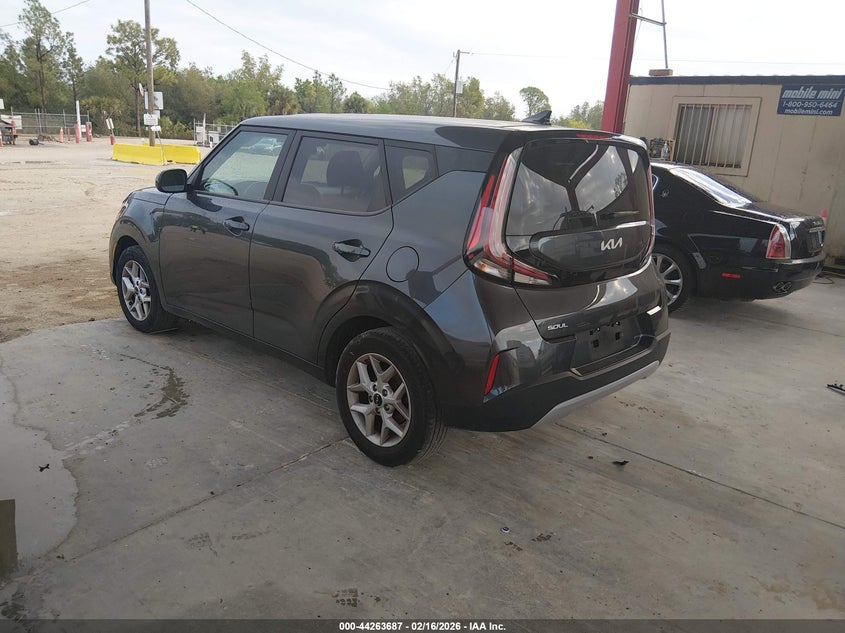 2023 Kia Soul VIN KNDJ23AU2P7883618 IAAI salvage auction — FRONT END, Rebuildable (Florida), sold $4,650 on 2026-07-28 (photo 3)