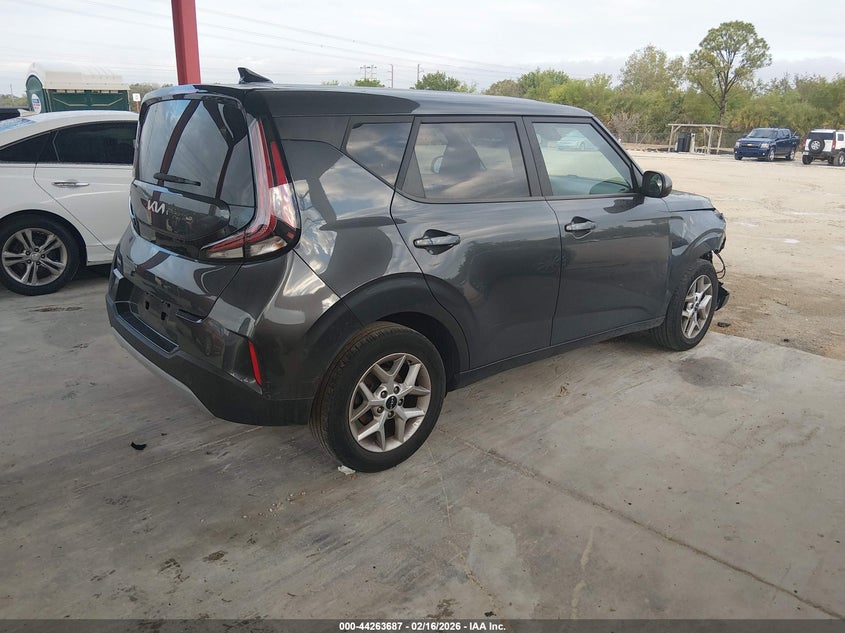 2023 Kia Soul VIN KNDJ23AU2P7883618 IAAI salvage auction — FRONT END, Rebuildable (Florida), sold $4,650 on 2026-07-28 (photo 4)