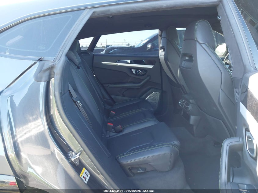2020 Lamborghini Urus VIN ZPBUA1ZL6LLA08603 IAAI salvage auction — Front End, Rebuildable (Florida), sold $97,000 on 2026-03-02 (photo 8)