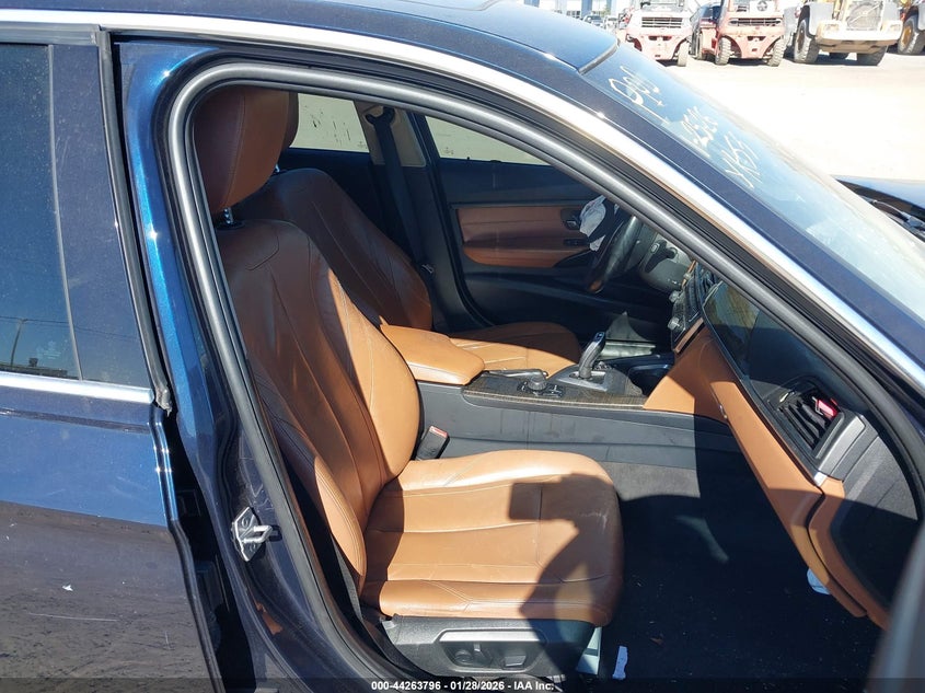 2013 BMW 3er VIN WBA3A5C50DJ462716 IAAI salvage auction — FRONT END, Rebuildable (Florida), sold $1,300 on 2026-07-14 (photo 5)