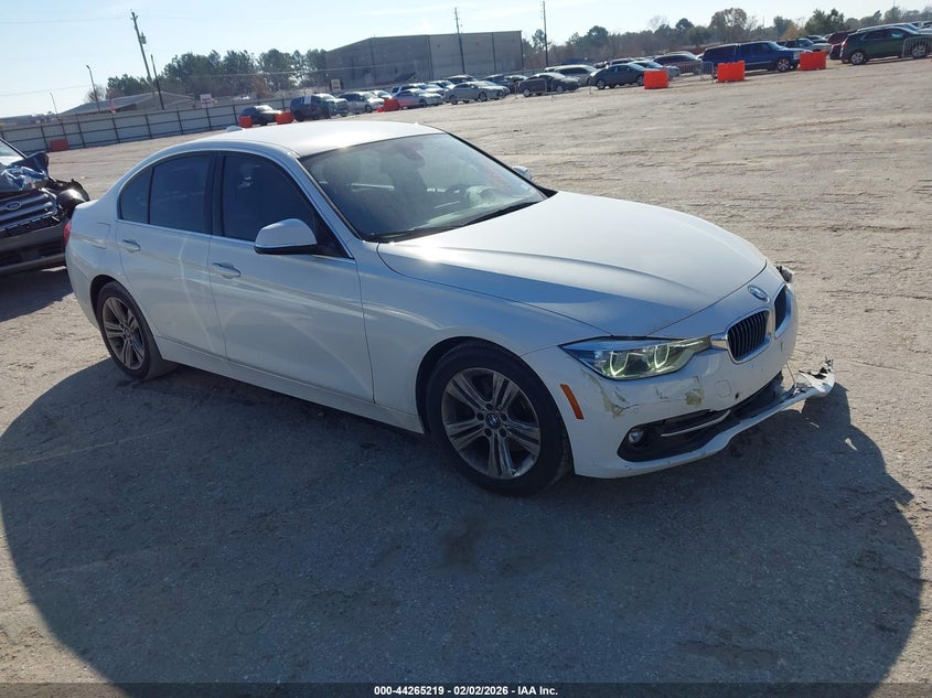 2018 BMW 3er VIN WBA8E1C50JA758950 IAAI salvage auction — LEFT FRONT, Original (Texas), sold $4,950 on 2026-08-19 (photo 1)