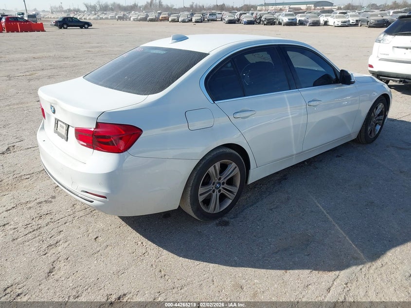 2018 BMW 3er VIN WBA8E1C50JA758950 IAAI salvage auction — LEFT FRONT, Original (Texas), sold $4,950 on 2026-08-19 (photo 4)