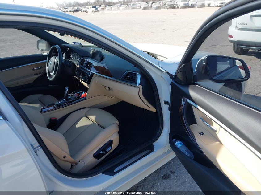 2018 BMW 3er VIN WBA8E1C50JA758950 IAAI salvage auction — LEFT FRONT, Original (Texas), sold $4,950 on 2026-08-19 (photo 5)