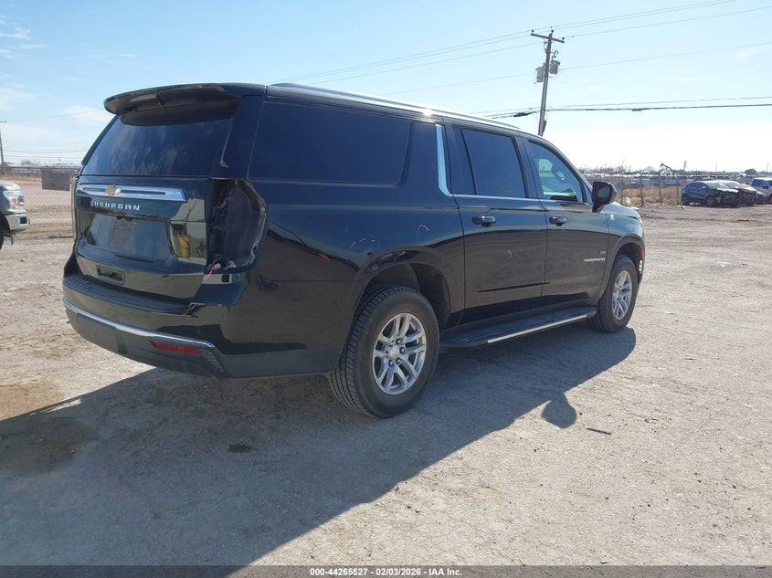 2021 Chevrolet Suburban VIN 1GNSCBKDXMR216443 IAAI salvage auction — LEFT & RIGHT, Salvage Title, sold $15,250 on 2026-08-27 (photo 4)