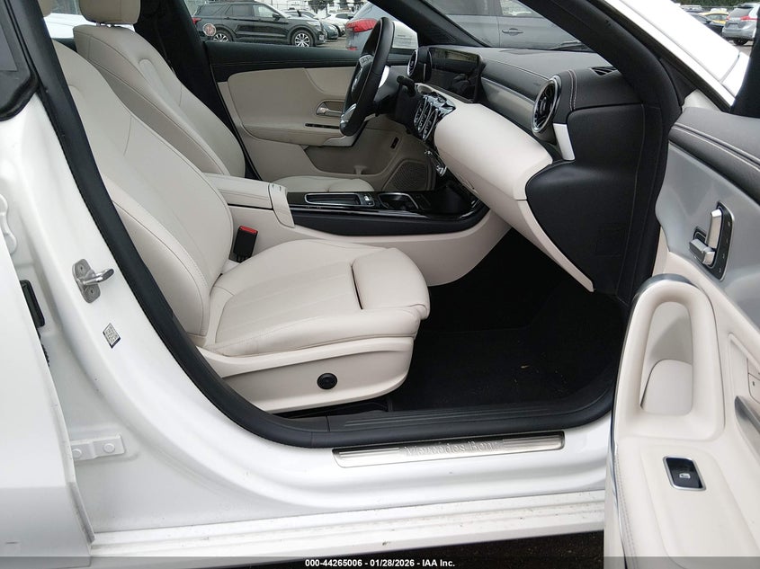 2025 Mercedes-benz VIN W1K5J4GB5SN559010 IAAI salvage auction — FRONT END, Salvage Title, sold $14,300 on 2026-07-12 (photo 5)