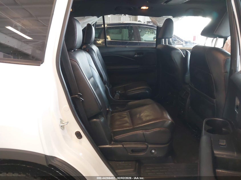 2021 Honda Pilot VIN 5FNYF6H75MB042192 IAAI salvage auction — LEFT FRONT, Salvage Title, sold $5,650 on 2026-07-21 (photo 8)