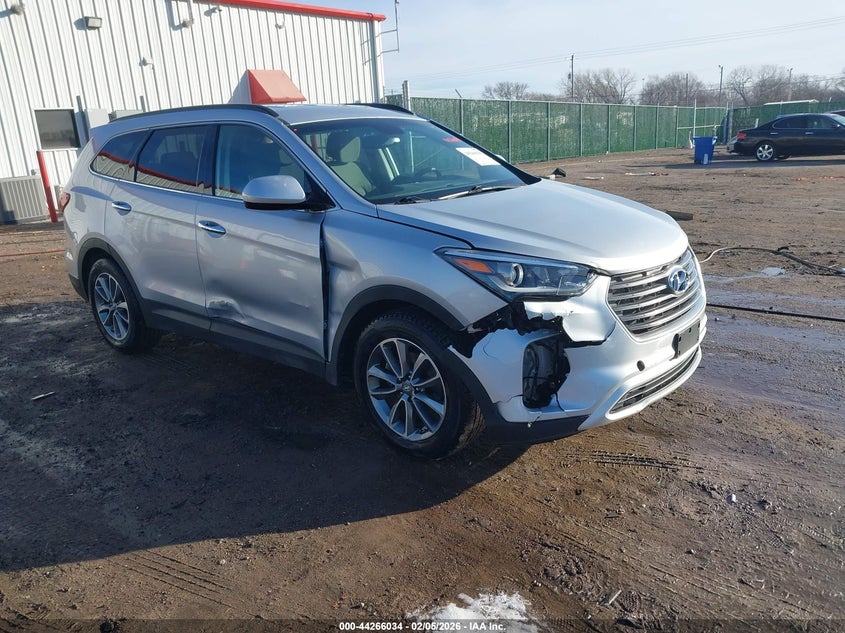 2017 Hyundai Santa fe VIN KM8SM4HF1HU187939 IAAI salvage auction — RIGHT FRONT, Salvage Title, sold $3,700 on 2026-07-17 (photo 1)