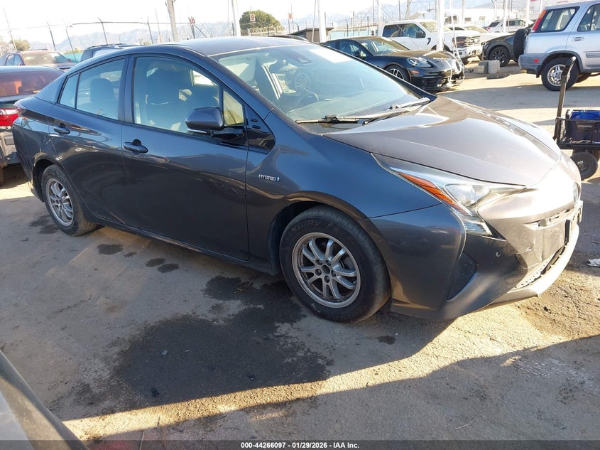 2018 Toyota Prius VIN JTDKBRFU6J3595549 IAAI salvage auction — SIDE, Salvage Title, sold $3,100 on 2026-07-11 (photo 1)