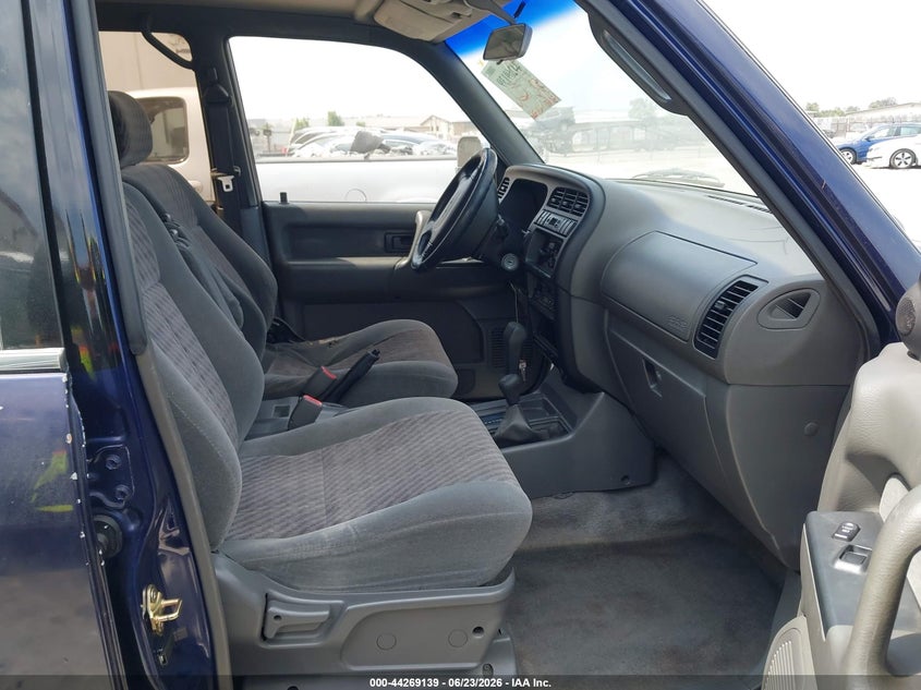 1996 Isuzu Trooper VIN JACDJ58V0T7905327 IAAI salvage auction — UNKNOWN, Salvage (California), sold $400 on 2026-07-06 (photo 5)