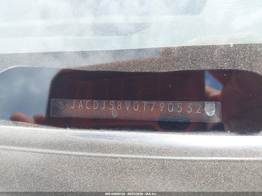 1996 Isuzu Trooper VIN JACDJ58V0T7905327 IAAI salvage auction — UNKNOWN, Salvage (California), sold $400 on 2026-07-06 (photo 9)