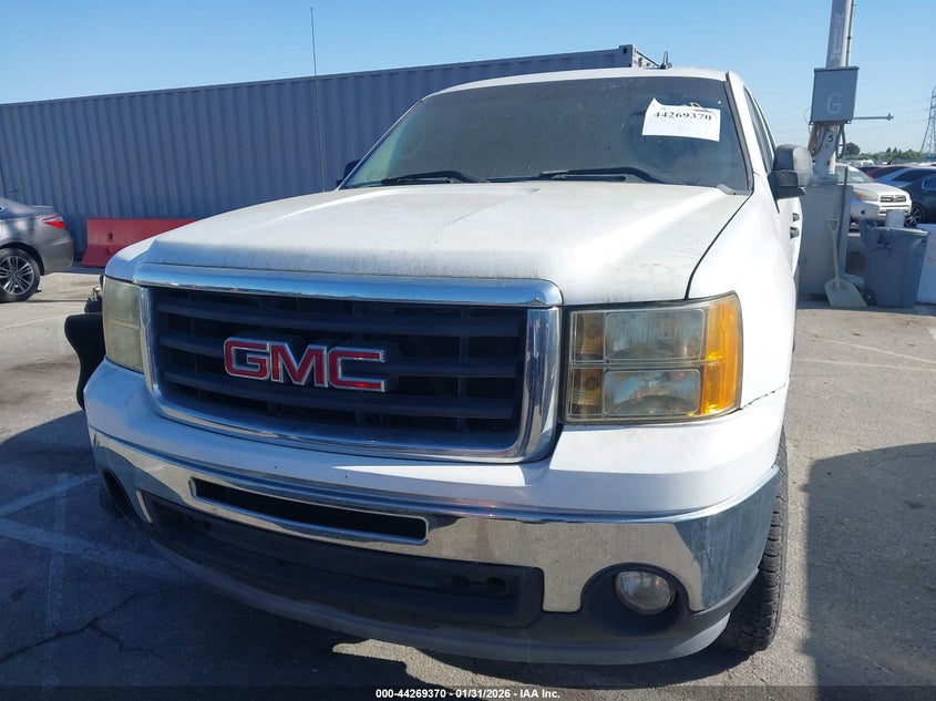 2008 Gmc SIERRA VIN 2GTEC13C381154761 IAAI salvage auction — REPOSSESSION, Clear - Dealer Only (California), sold $2,350 on 2026-07-09 (photo 6)