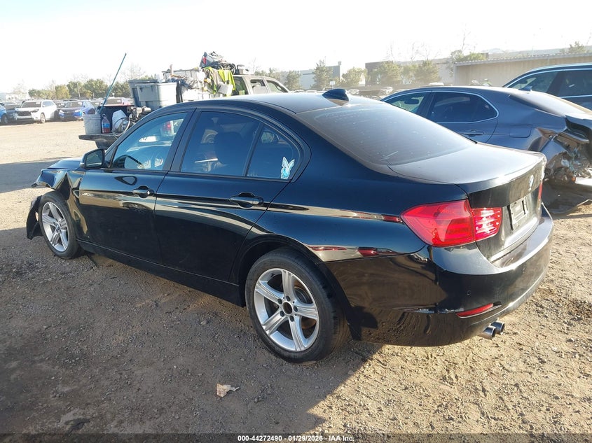 2014 BMW 3er VIN WBA3C1C54EK110091 IAAI salvage auction — LEFT FRONT, Salvage (California), sold $1,750 on 2026-08-17 (photo 3)