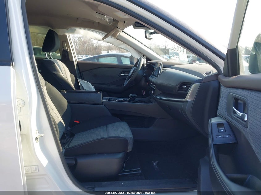 2023 Nissan Rogue VIN JN8BT3BB1PW481713 IAAI salvage auction — LEFT FRONT, Salvage Title, sold $4,150 on 2026-07-14 (photo 5)