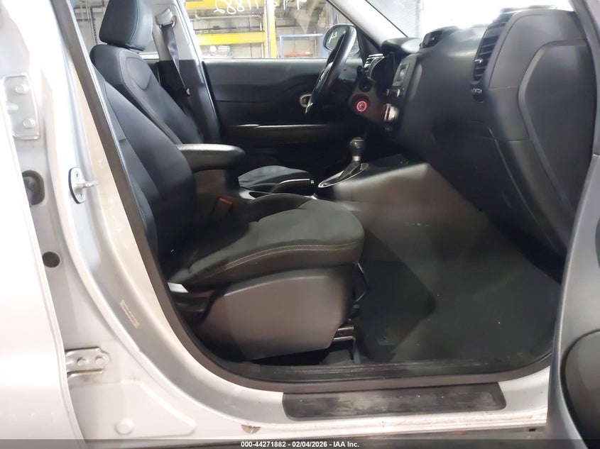 2014 Kia Soul VIN KNDJN2A29E7708182 IAAI salvage auction — FRONT & REAR, Salvage Title, sold $350 on 2026-07-10 (photo 5)