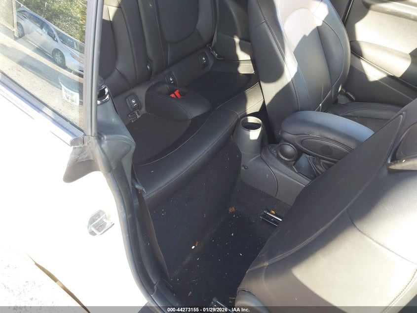 2019 Mini Convertible VIN WMWWG5C59K3H08419 IAAI salvage auction — WATER/FLOOD, Rebuildable (Florida), sold $775 on 2026-07-29 (photo 8)