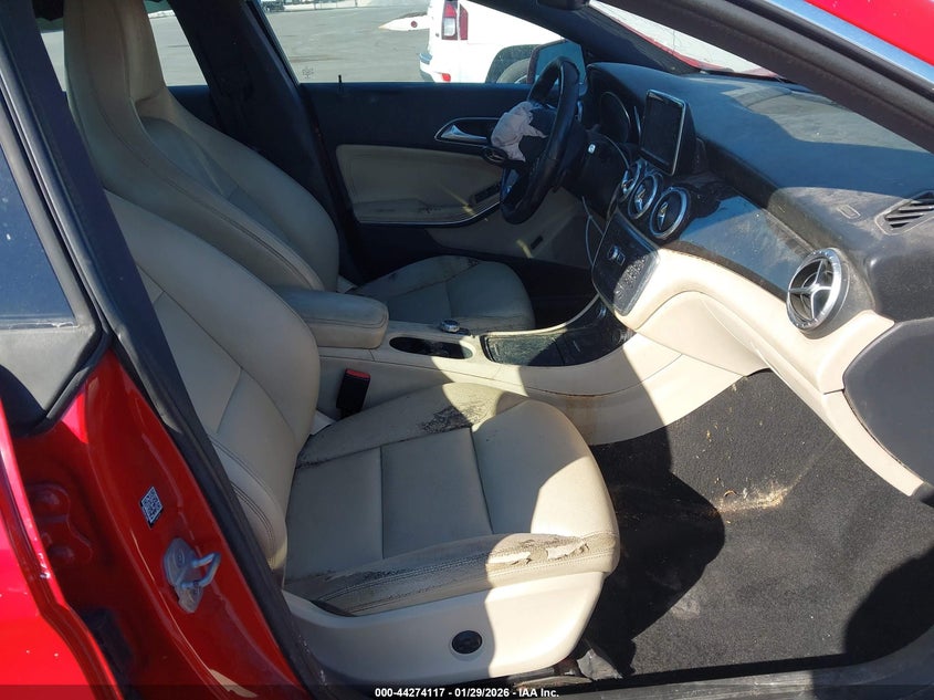 2014 Mercedes-benz Cla-klasse VIN WDDSJ4EB2EN059820 IAAI salvage auction — FRONT END, Salvage Title, sold $425 on 2026-08-10 (photo 5)