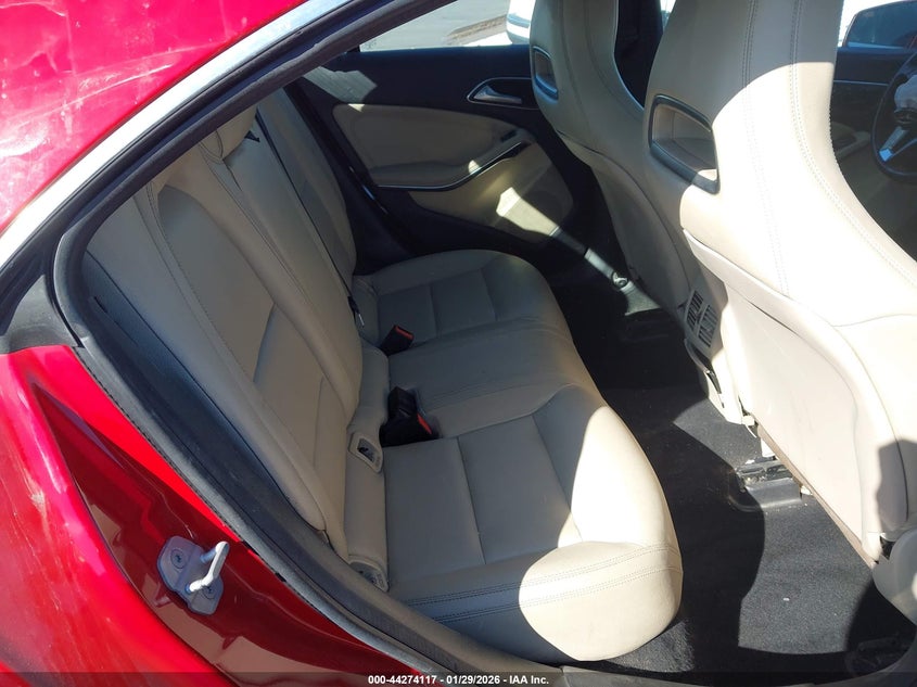 2014 Mercedes-benz Cla-klasse VIN WDDSJ4EB2EN059820 IAAI salvage auction — FRONT END, Salvage Title, sold $425 on 2026-08-10 (photo 8)