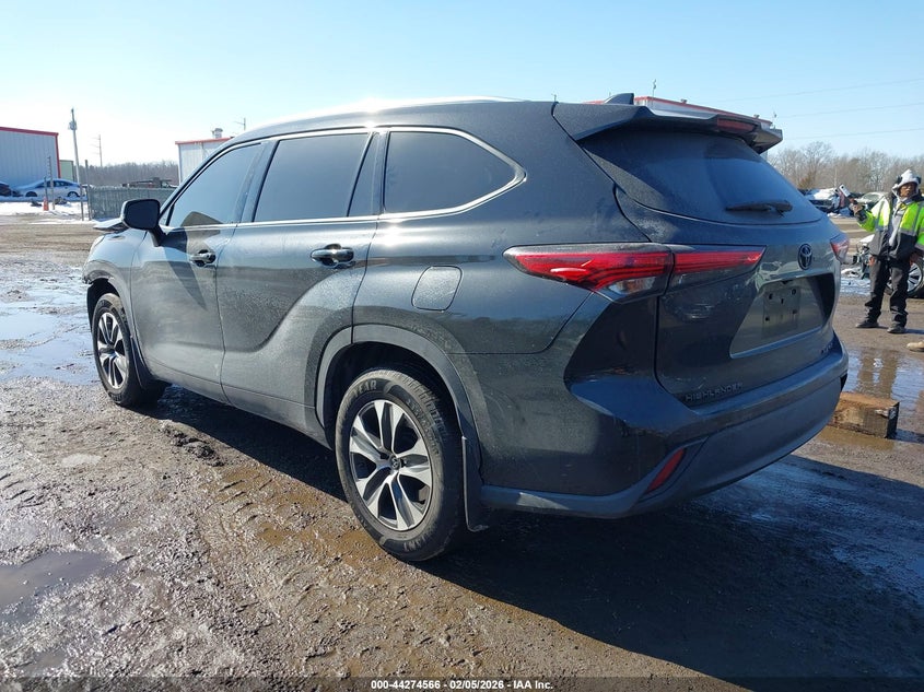 2020 Toyota Highlander VIN 5TDHZRBH9LS523003 IAAI salvage auction — FRONT END, Salvage Title, sold $4,050 on 2026-07-22 (photo 3)