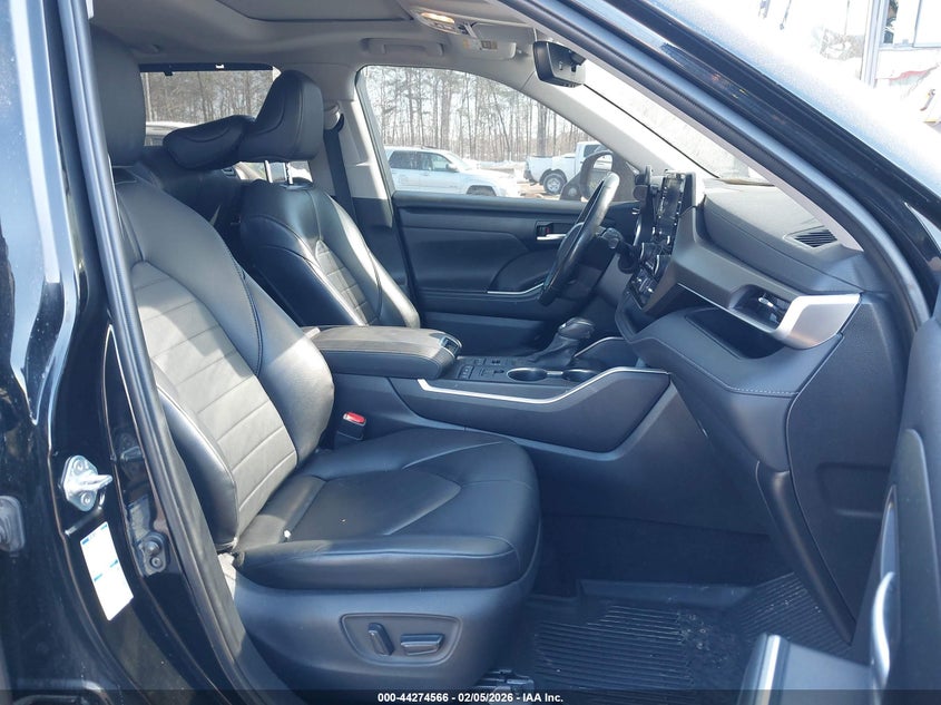 2020 Toyota Highlander VIN 5TDHZRBH9LS523003 IAAI salvage auction — FRONT END, Salvage Title, sold $4,050 on 2026-07-22 (photo 5)