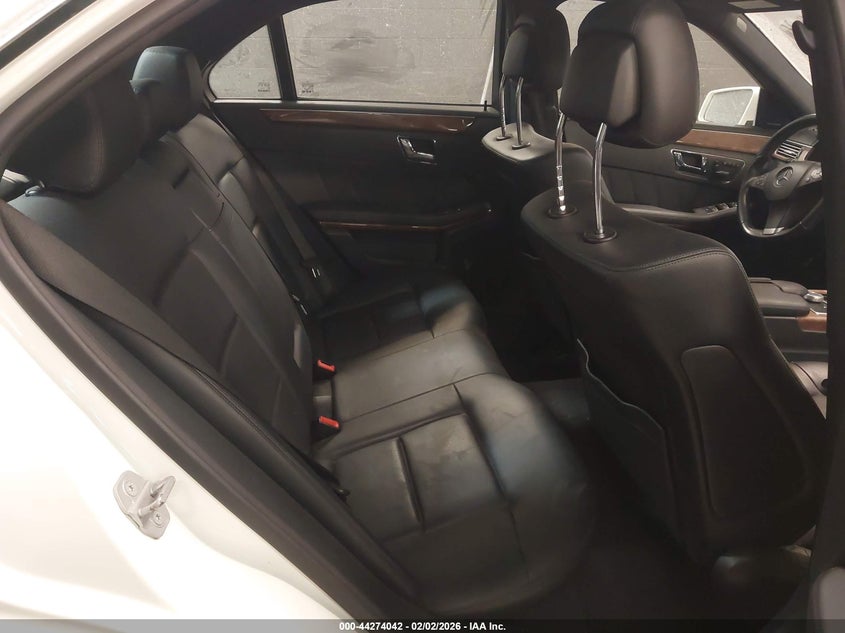 2010 Mercedes-benz E-klasse VIN WDDHF8HB5AA118777 IAAI salvage auction — FRONT END, Mv-907A (New York), sold $500 on 2026-08-04 (photo 8)