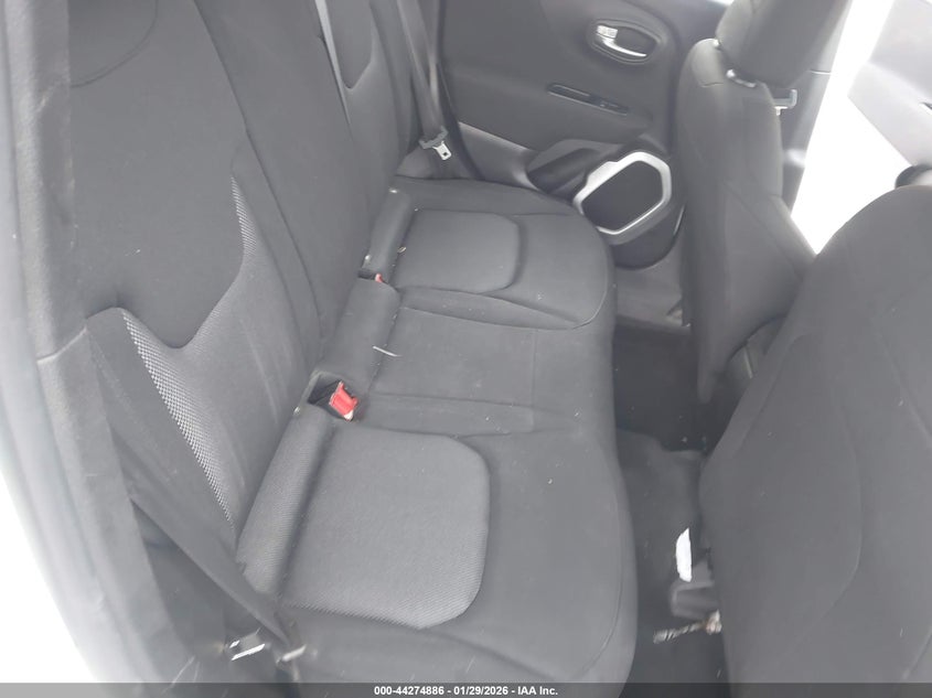 2018 Jeep Renegade VIN ZACCJBAB6JPH36376 IAAI salvage auction — RIGHT REAR, Salvage Title, sold $975 on 2026-07-22 (photo 8)